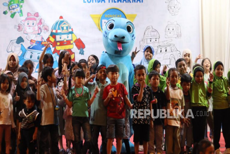 Komoy Beraksi di Lomba Mewarnai Ulang Tahun Ke-12 Maluku City Mall