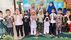 Attachment for SERU! Anak dengan KIA di Padang Panjang Dapat Hadiah Spesial Saat Berbelanja