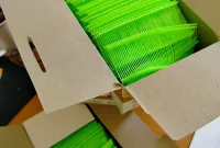 Tag Pin Warna Hijau Ukuran 35 mm di Gresik: Solusi Praktis untuk Bisnis Pakaian, Laundry, dan Garmen