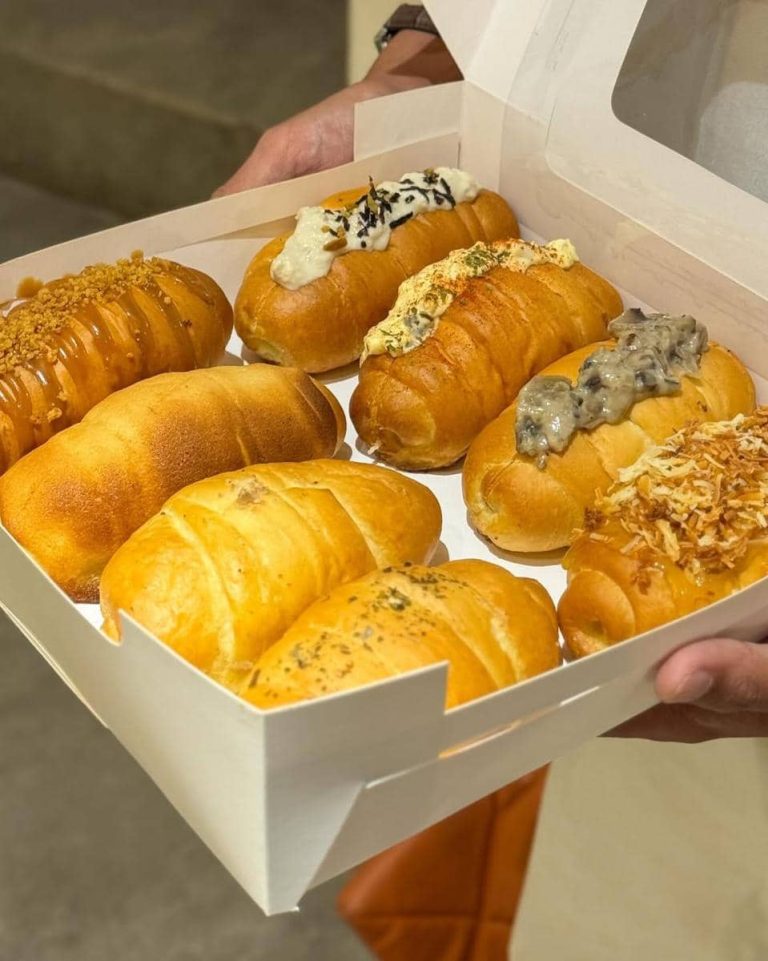 9 Roti Garam Khas Jogja yang Harus Dicoba, Mana Favoritmu?